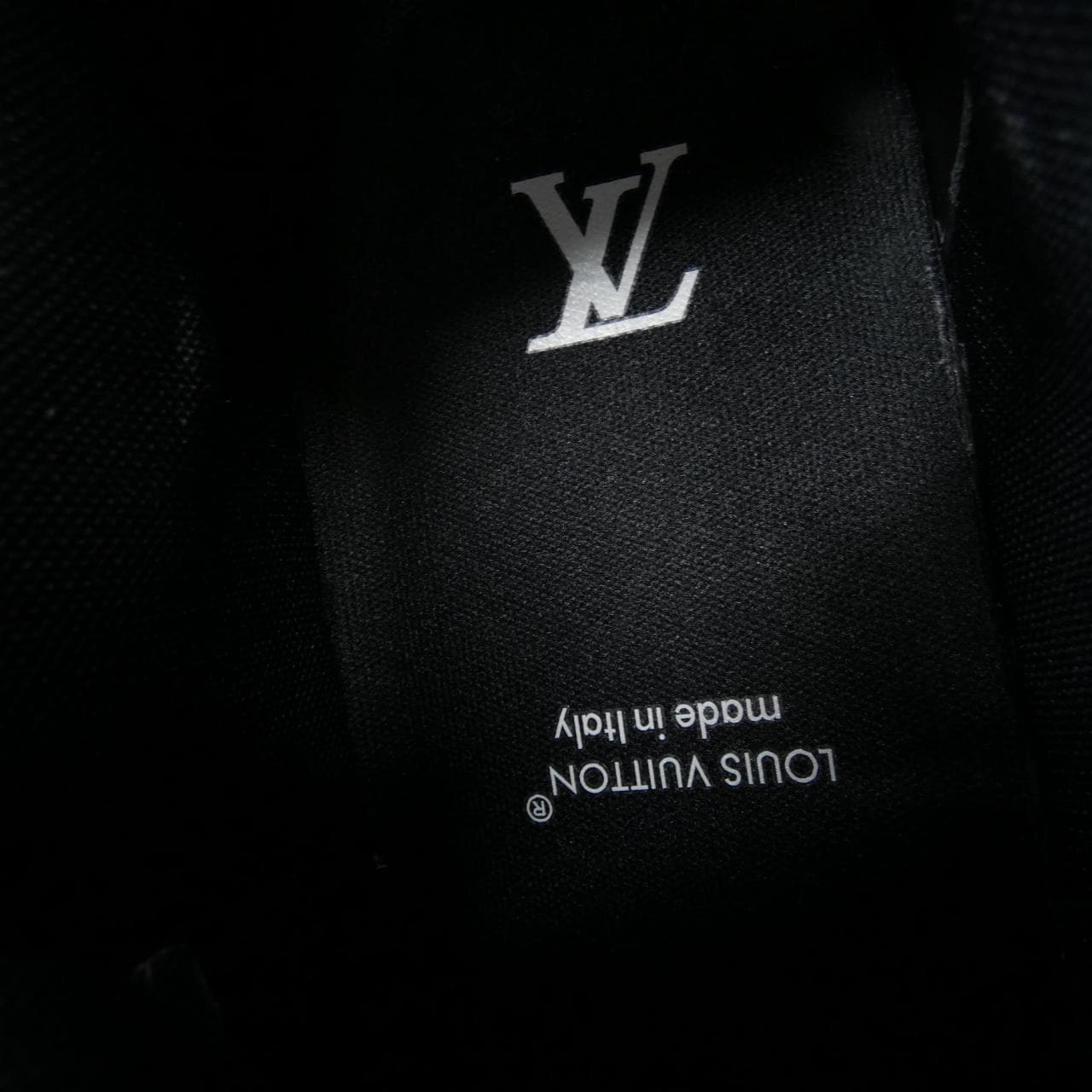 ルイヴィトン LOUIS VUITTON LVトレイナーライン スニーカー