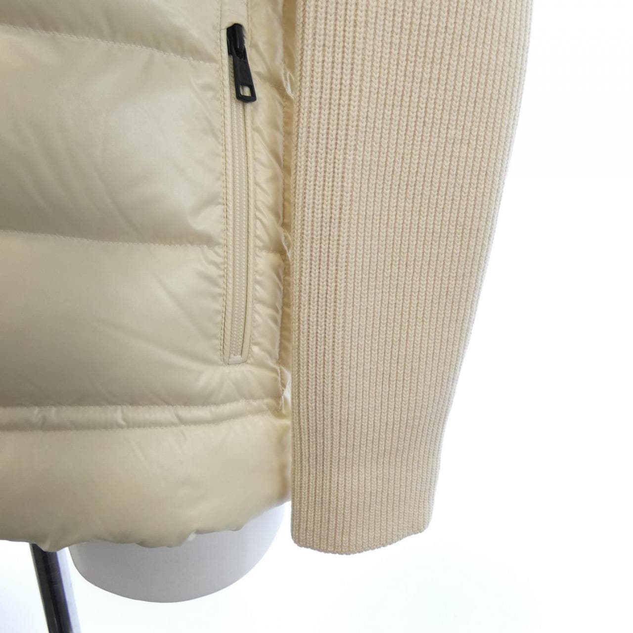 モンクレール MONCLER ダウンジャケット