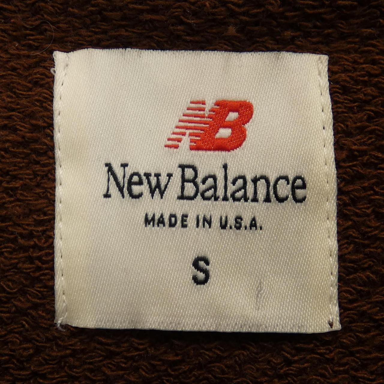 ニューバランス NEW BALANCE パーカー