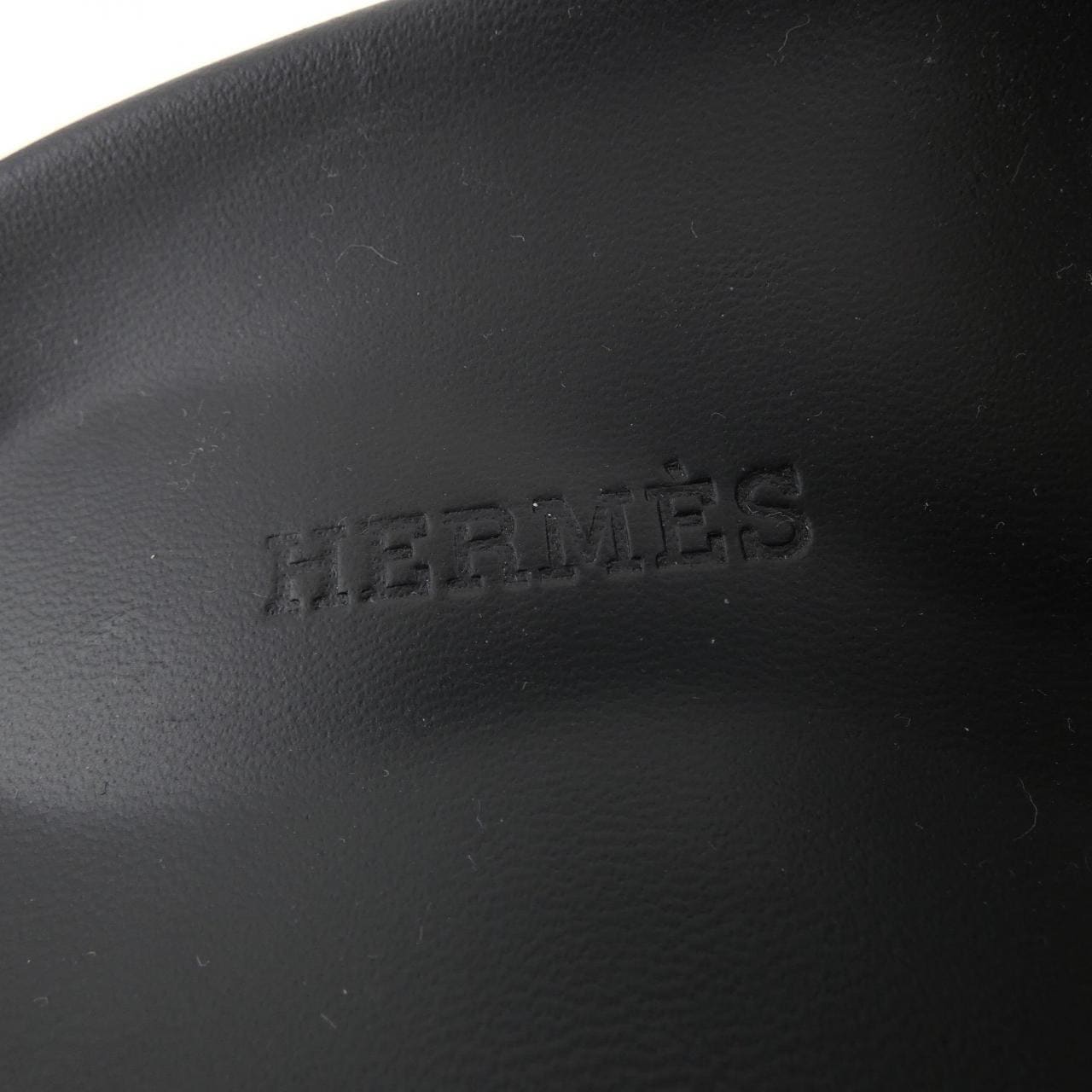 HERMES CHYPRE 科技凉鞋 211114Z