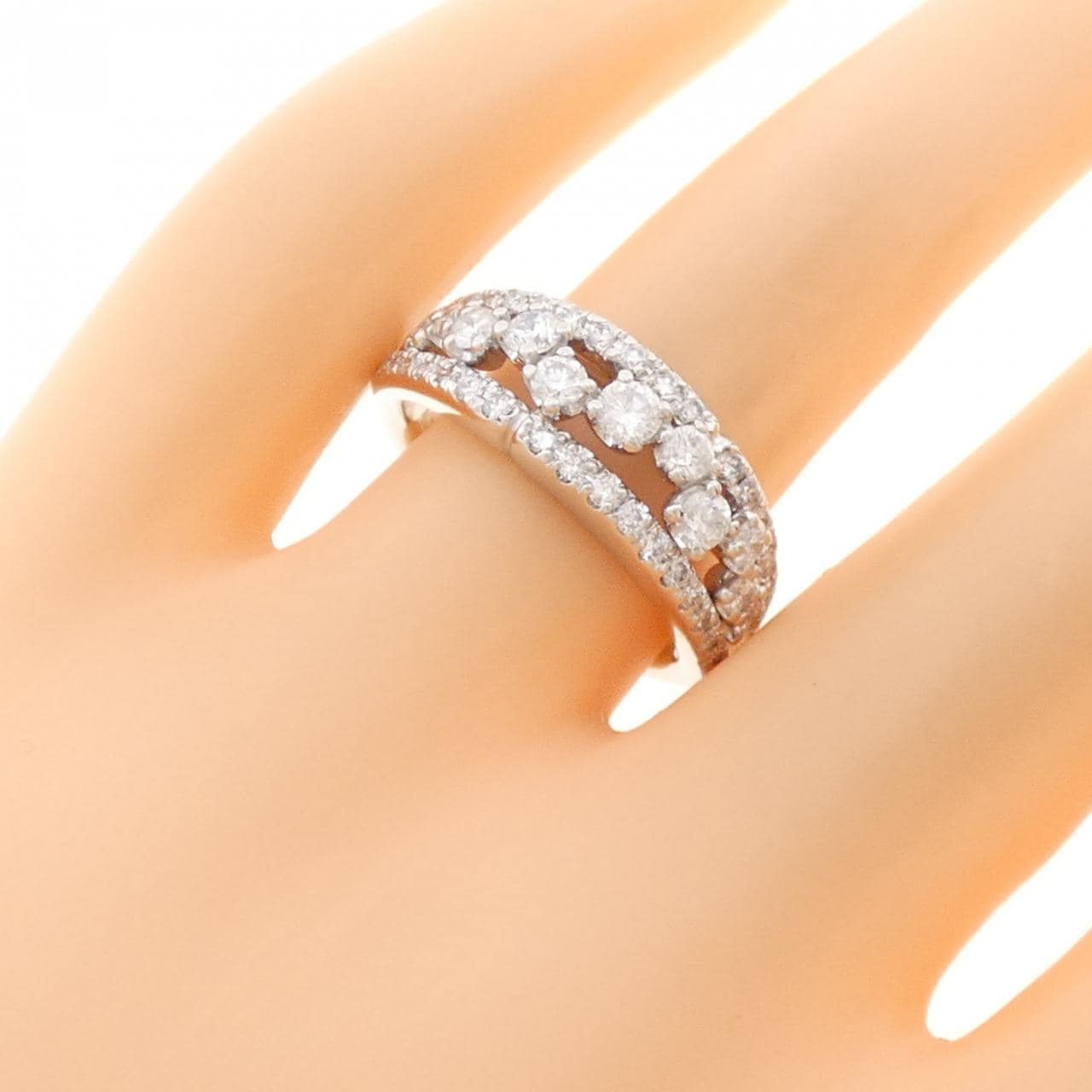 PT900 ダイヤモンド リング 1.00CT