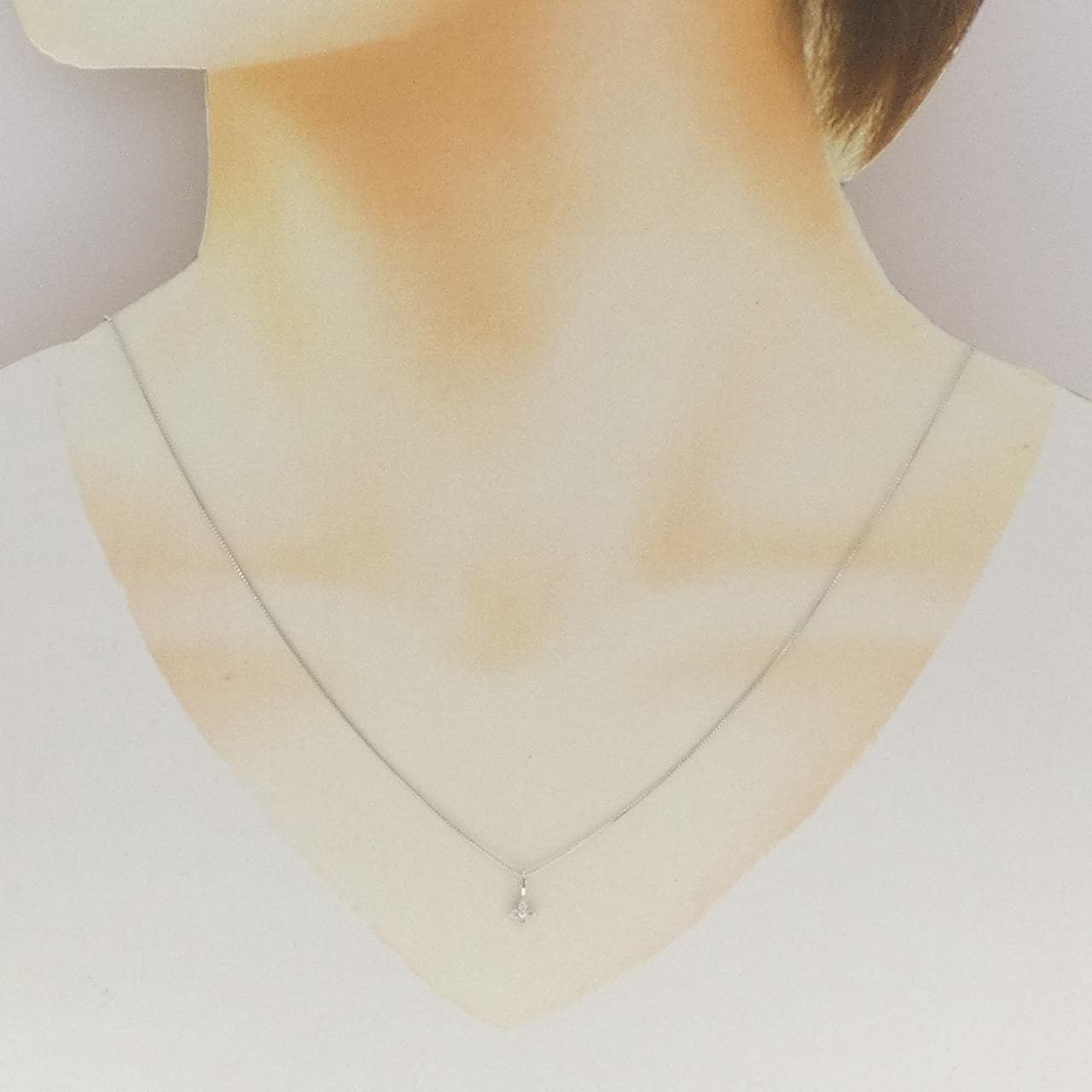 K18WG フラワー ダイヤモンド ネックレス 0.05CT