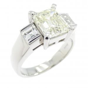 PT900 ダイヤモンド リング 2.238CT VLY VVS2 エメラルドカット
