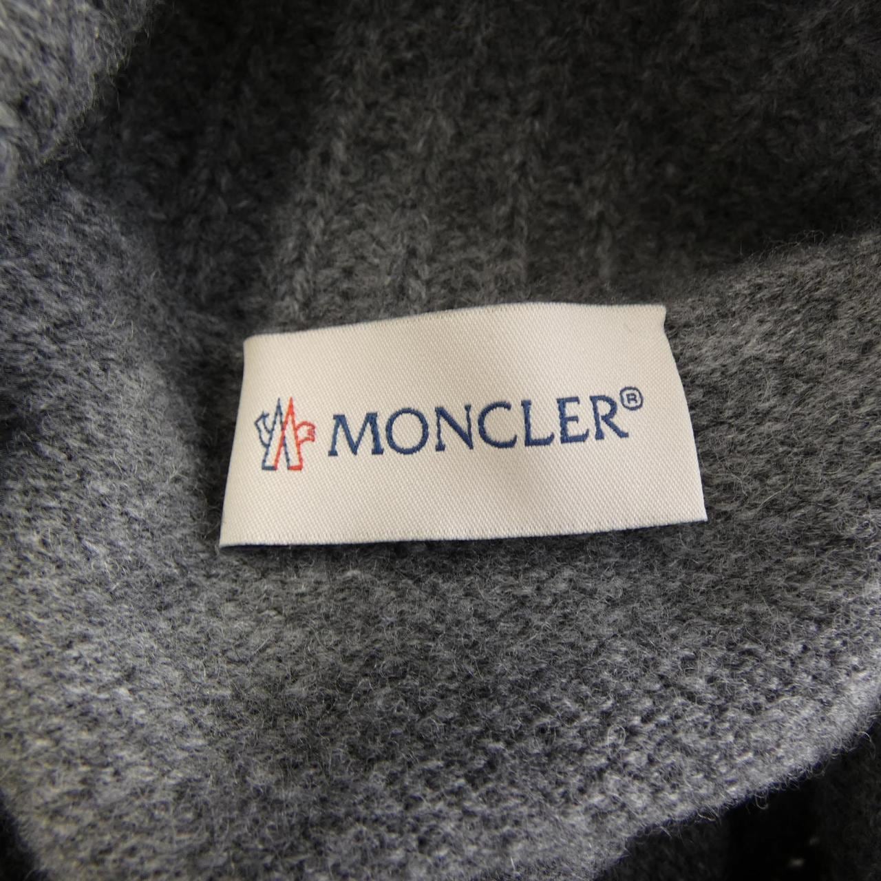 モンクレール MONCLER 20939B72300 ブルゾン