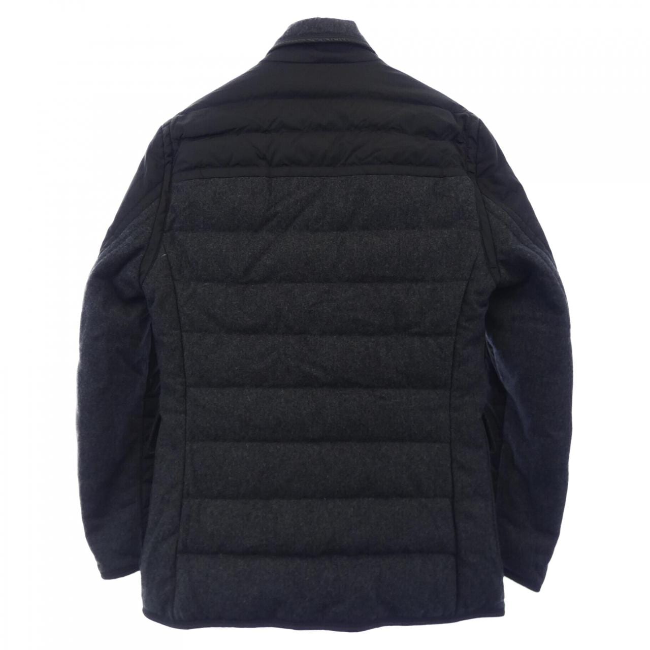 モンクレール MONCLER ダウンジャケット