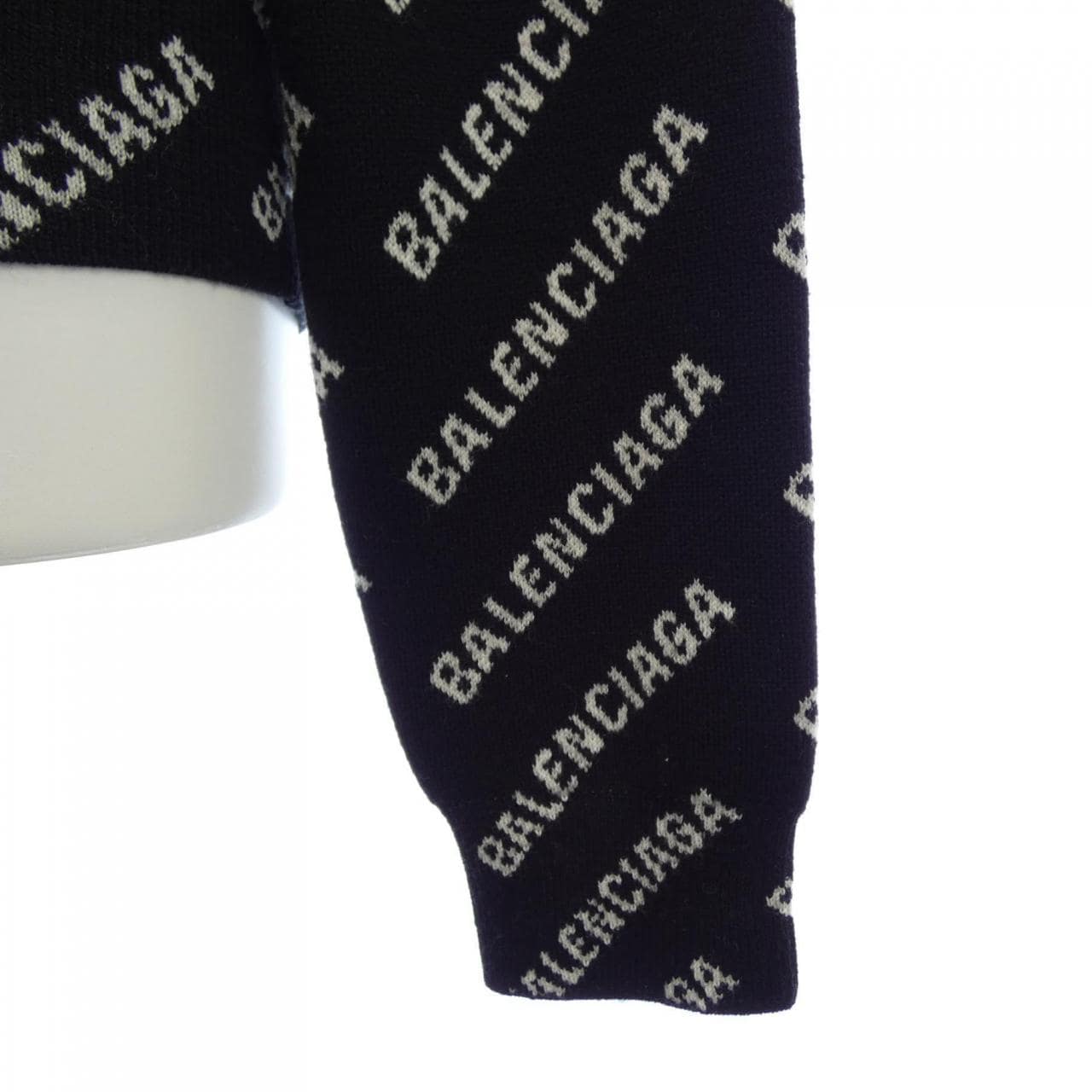 バレンシアガ BALENCIAGA 719605 T1660 ニット