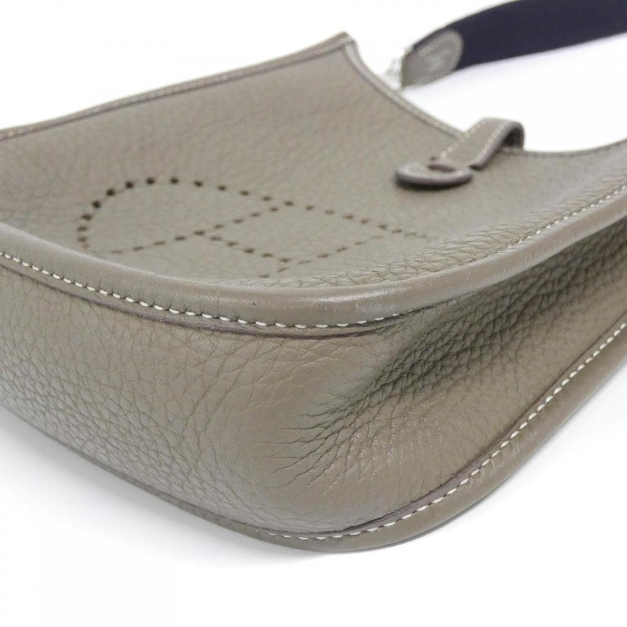 エルメス エヴリン アマゾン ショート ストラップ 16cm 085945CK ショルダーバッグ