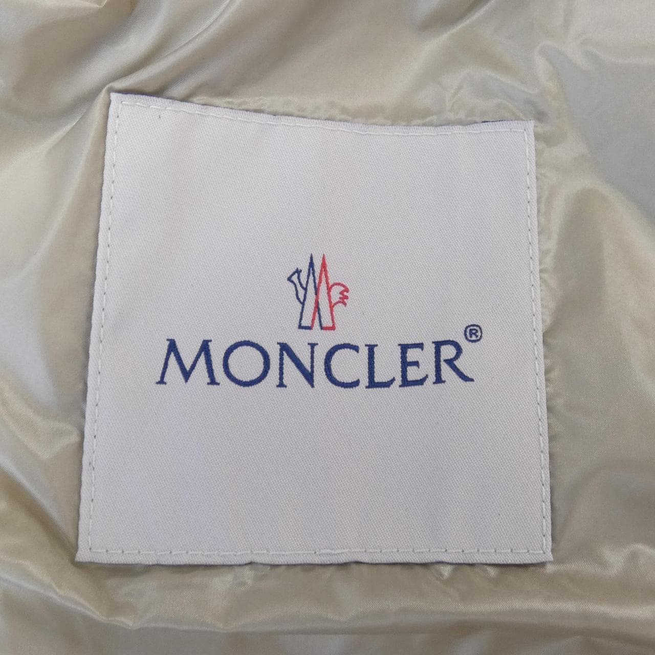 MONCLER蒙克勒羽绒服