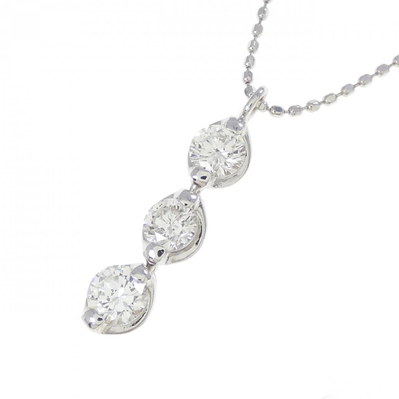 K18WG スリーストーン ダイヤモンド ネックレス 0.50CT