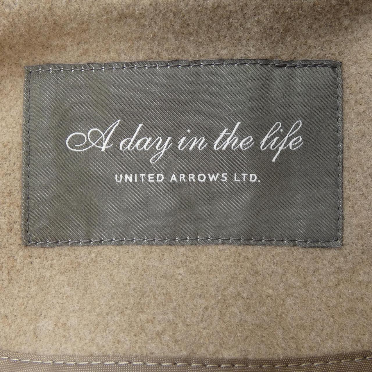 アデイインザライフ A DAY IN THE LIFE コート