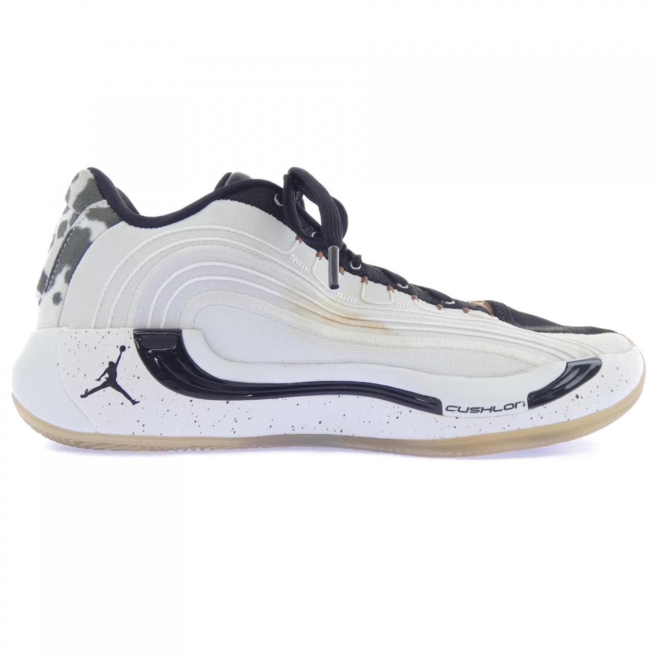 ナイキ ジョーダン NIKE JORDAN IB7904-100 スニーカー