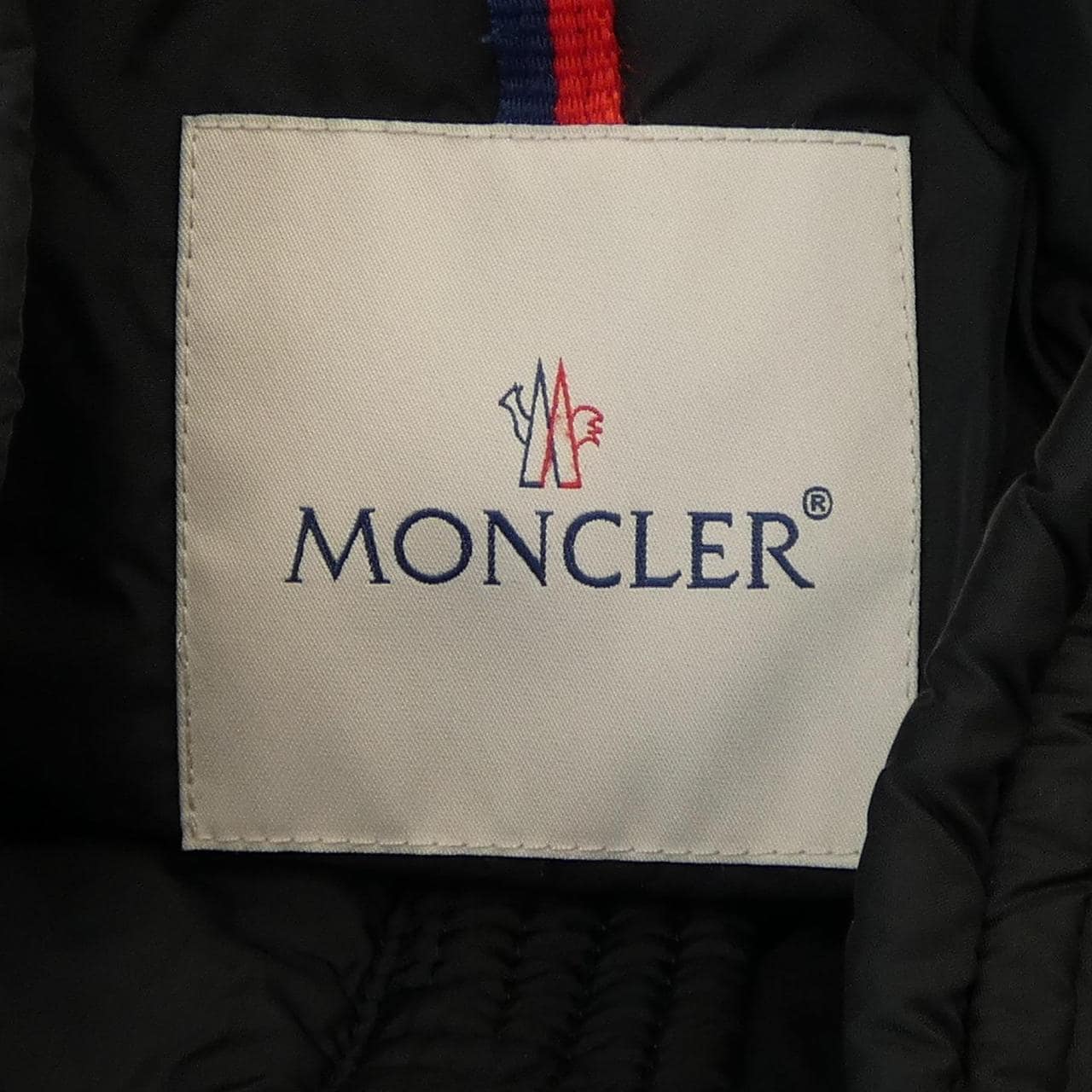 モンクレール MONCLER ダウンジャケット