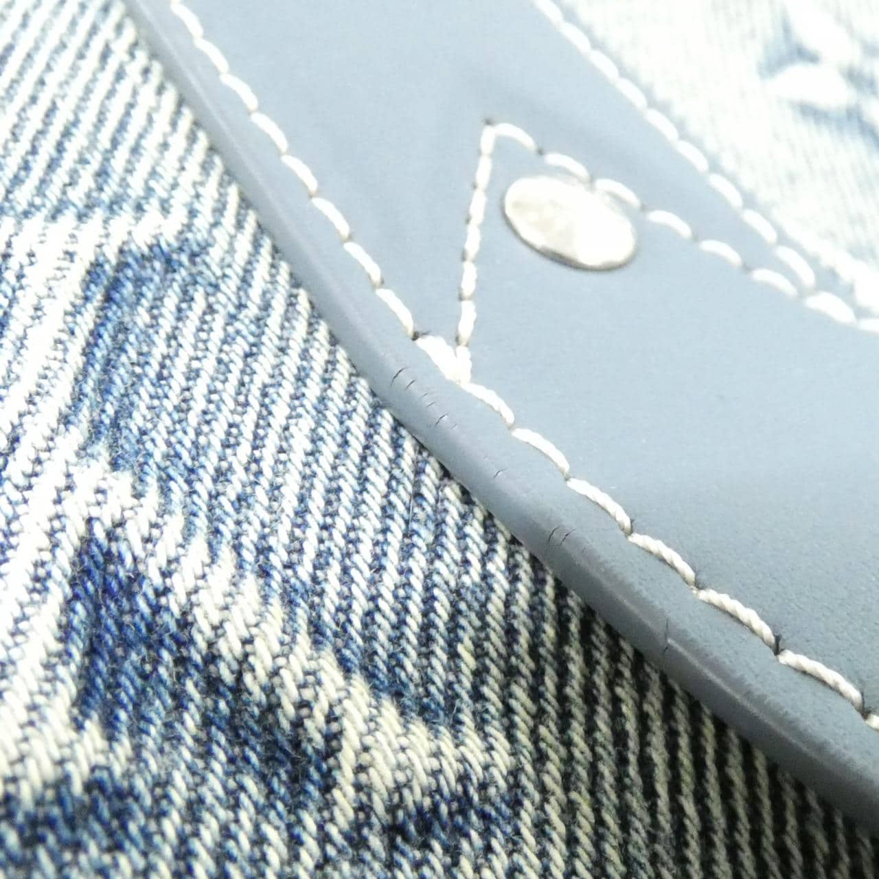 ルイヴィトン モノグラム ウォッシュ ウィークエンド トート M22537 バッグ