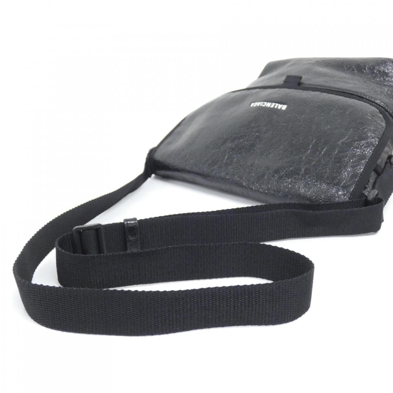 バレンシアガ エクスプローラー メッセンジャー 620259 ショルダーバッグ