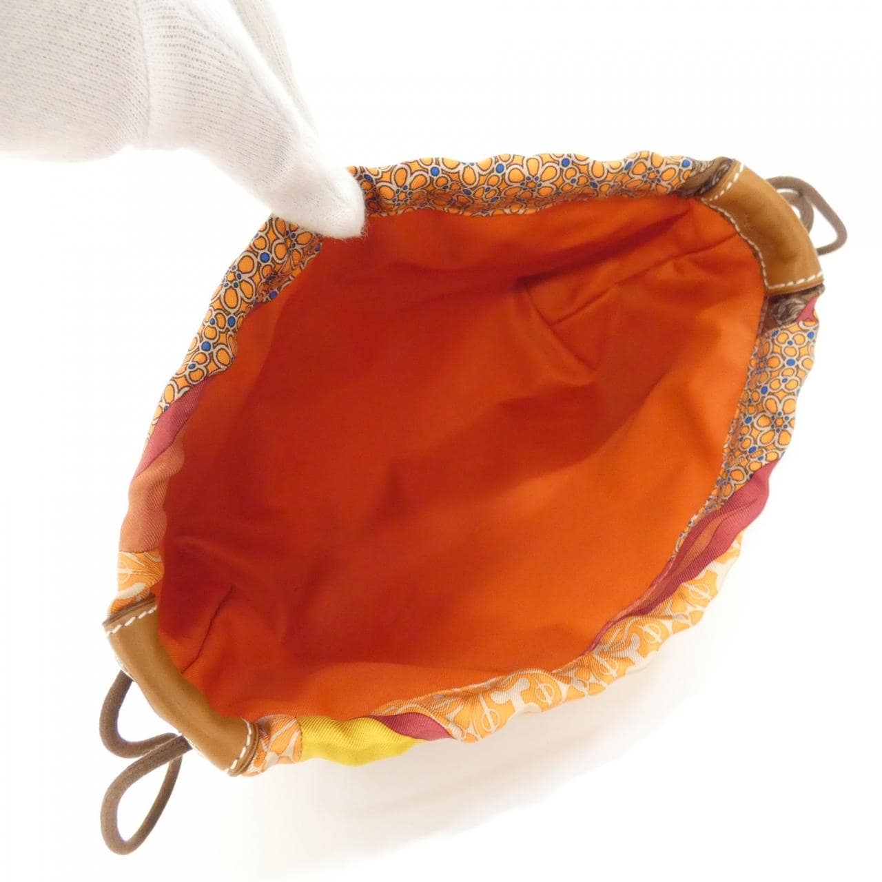 エルメス CARRE EN CRAVATES フールビ 20cm 067591CK ポーチ