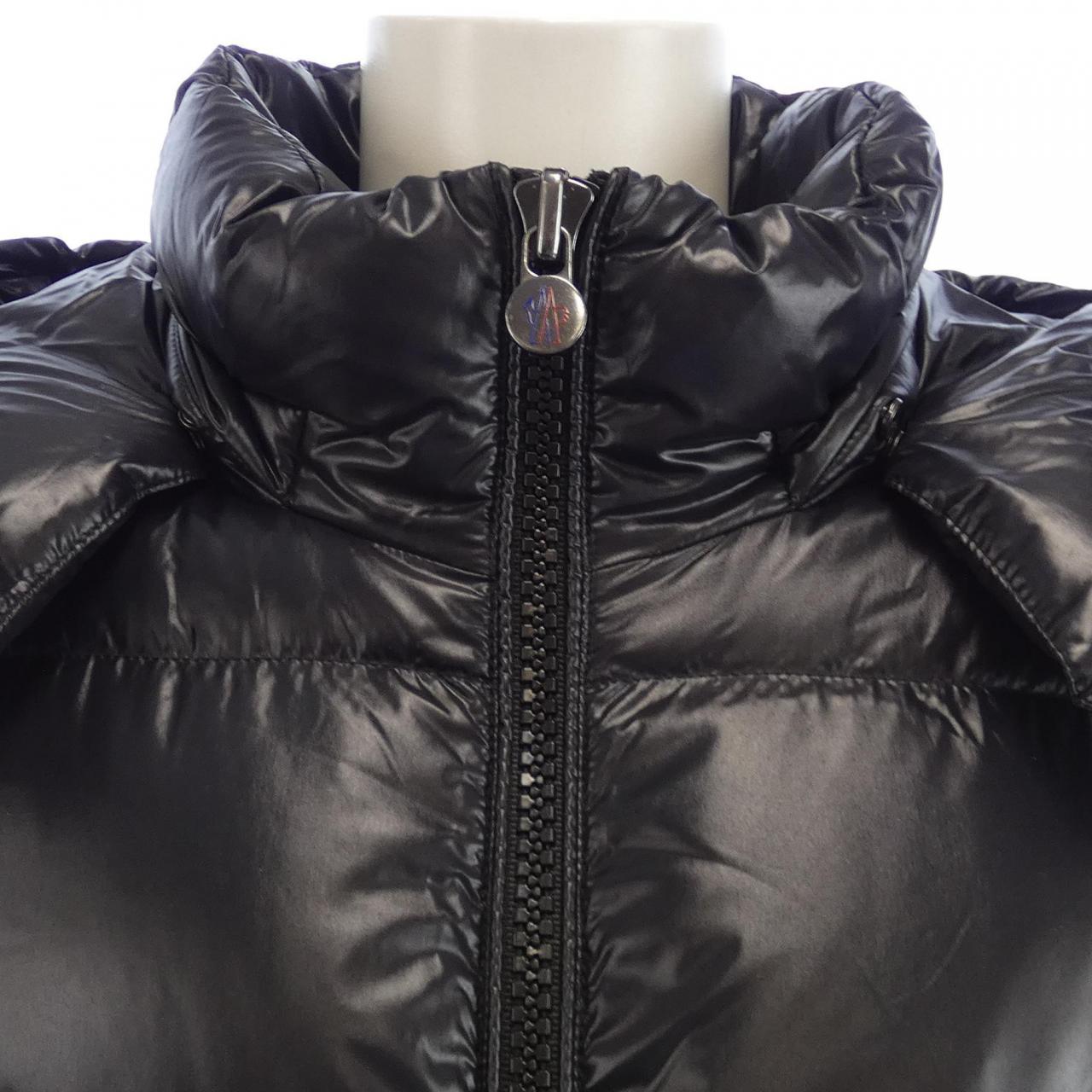モンクレール MONCLER ダウンジャケット