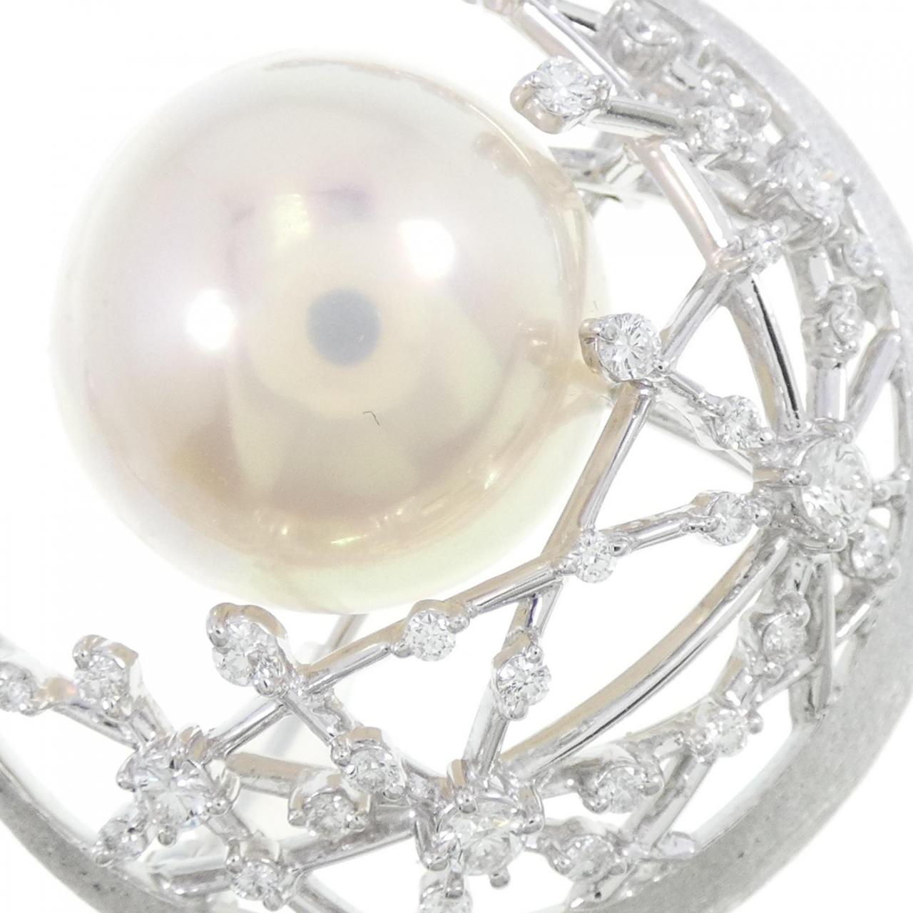 Tasaki Moon Mabe Pearl Brooch