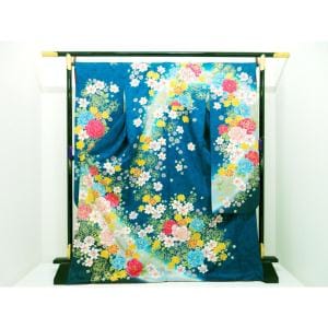 振袖　友禅金彩加工　刺繍入りボカシ染