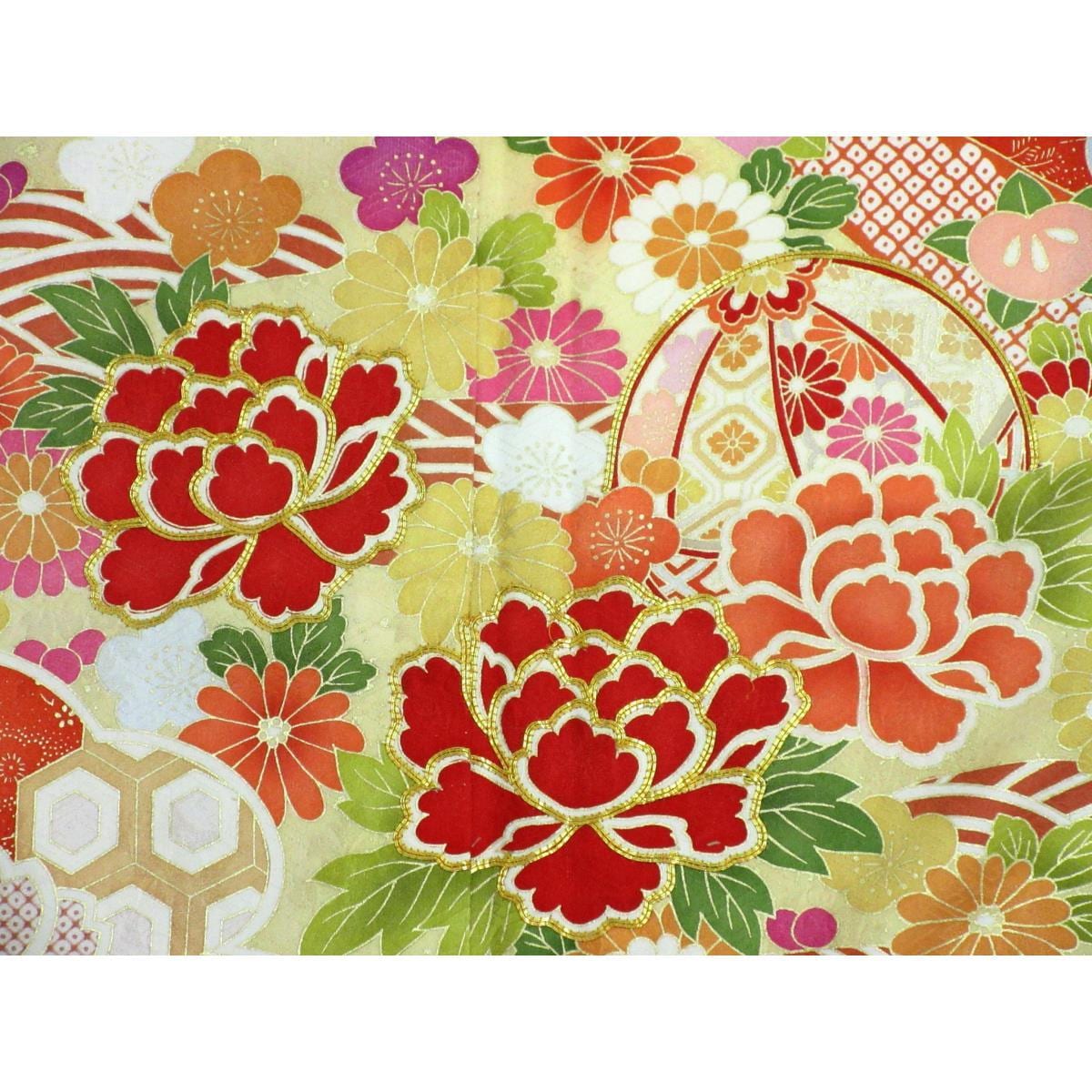 振袖　友禅金彩加工　刺繍入り