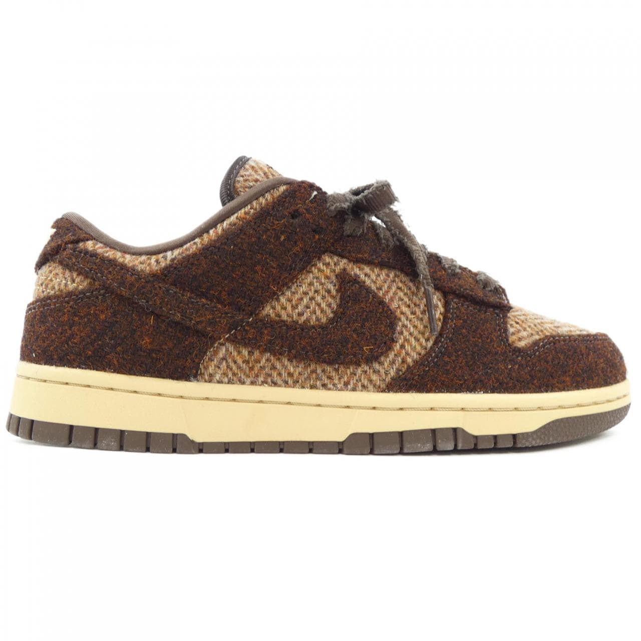 ナイキ NIKE IO0052-200 スニーカー