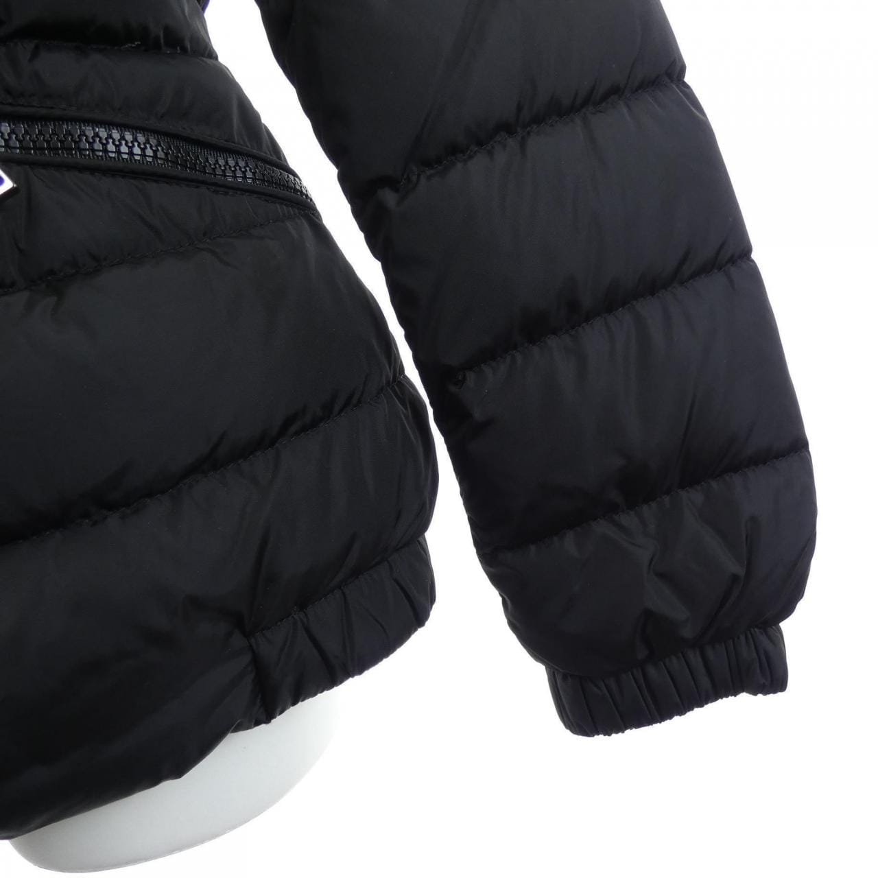 モンクレール MONCLER ARTEMIS ダウンジャケット