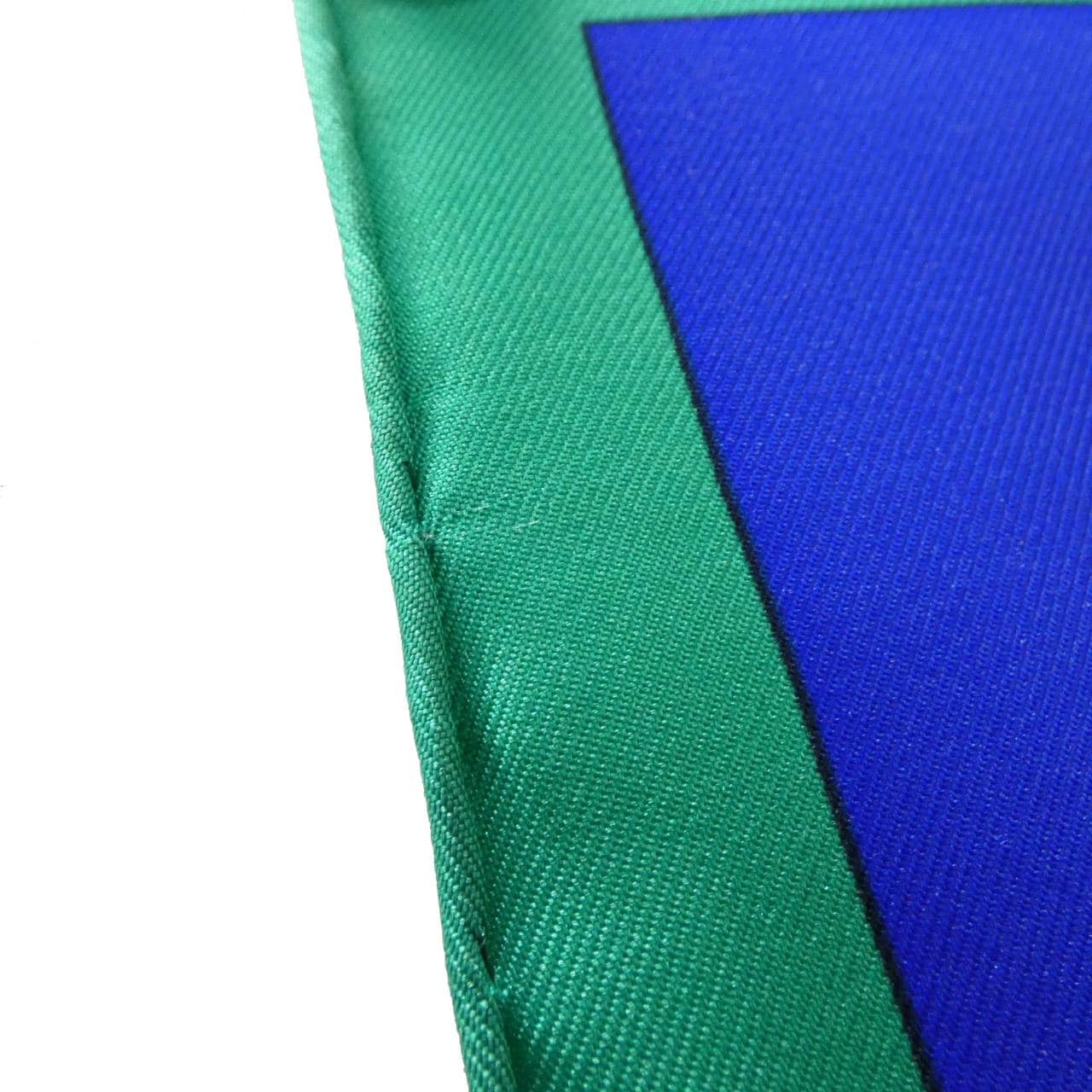 エルメス PARURES DES SABLES カレ スカーフ