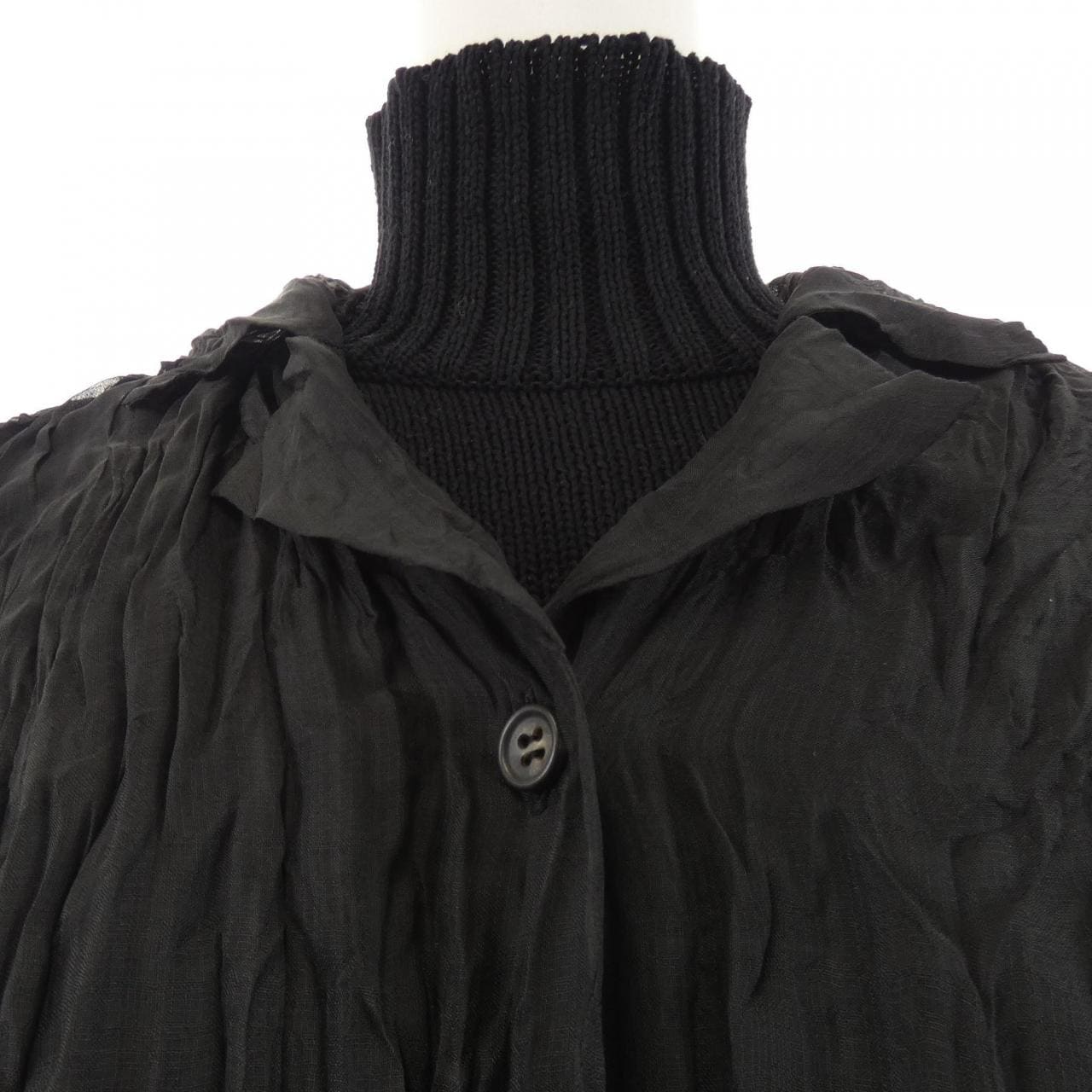 イッセイミヤケ ISSEY MIYAKE IM22KJ902 トップス