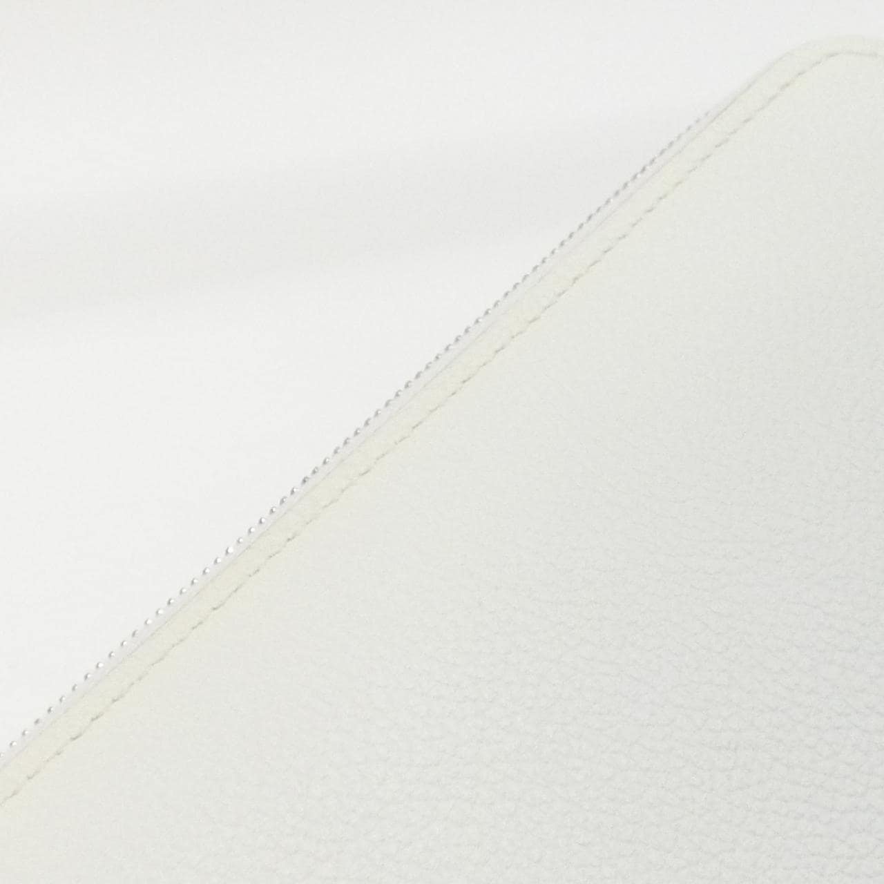 エルメス WILD シルク イン クラシック 084701CK 財布