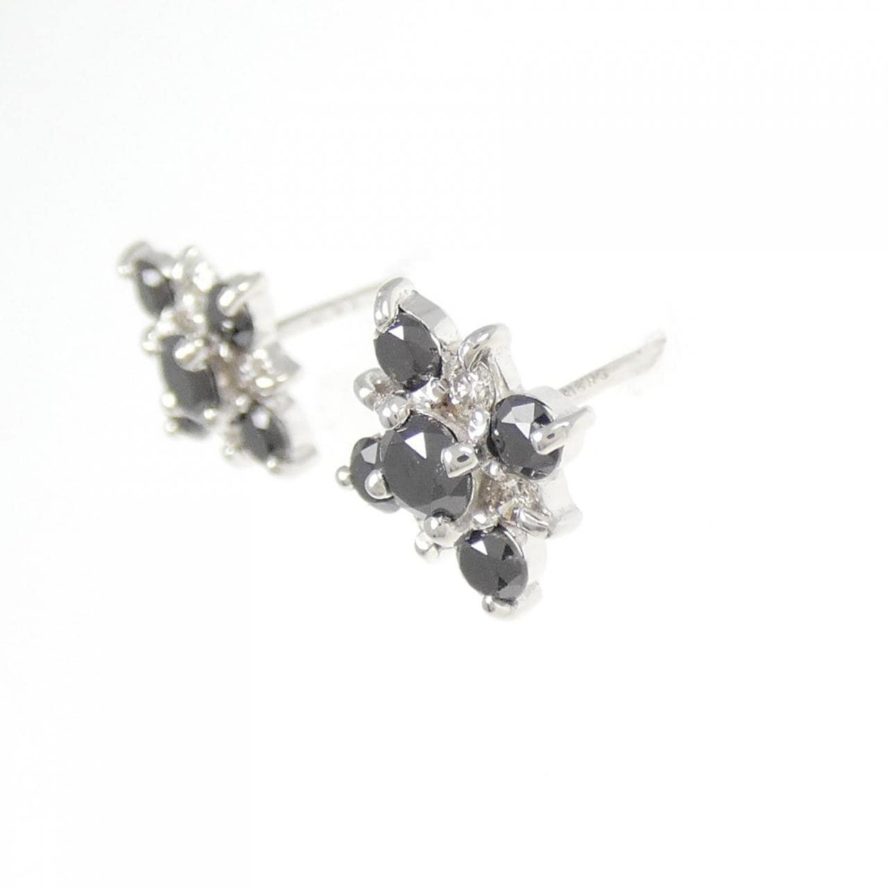 K18WG ダイヤモンド ピアス 0.82CT