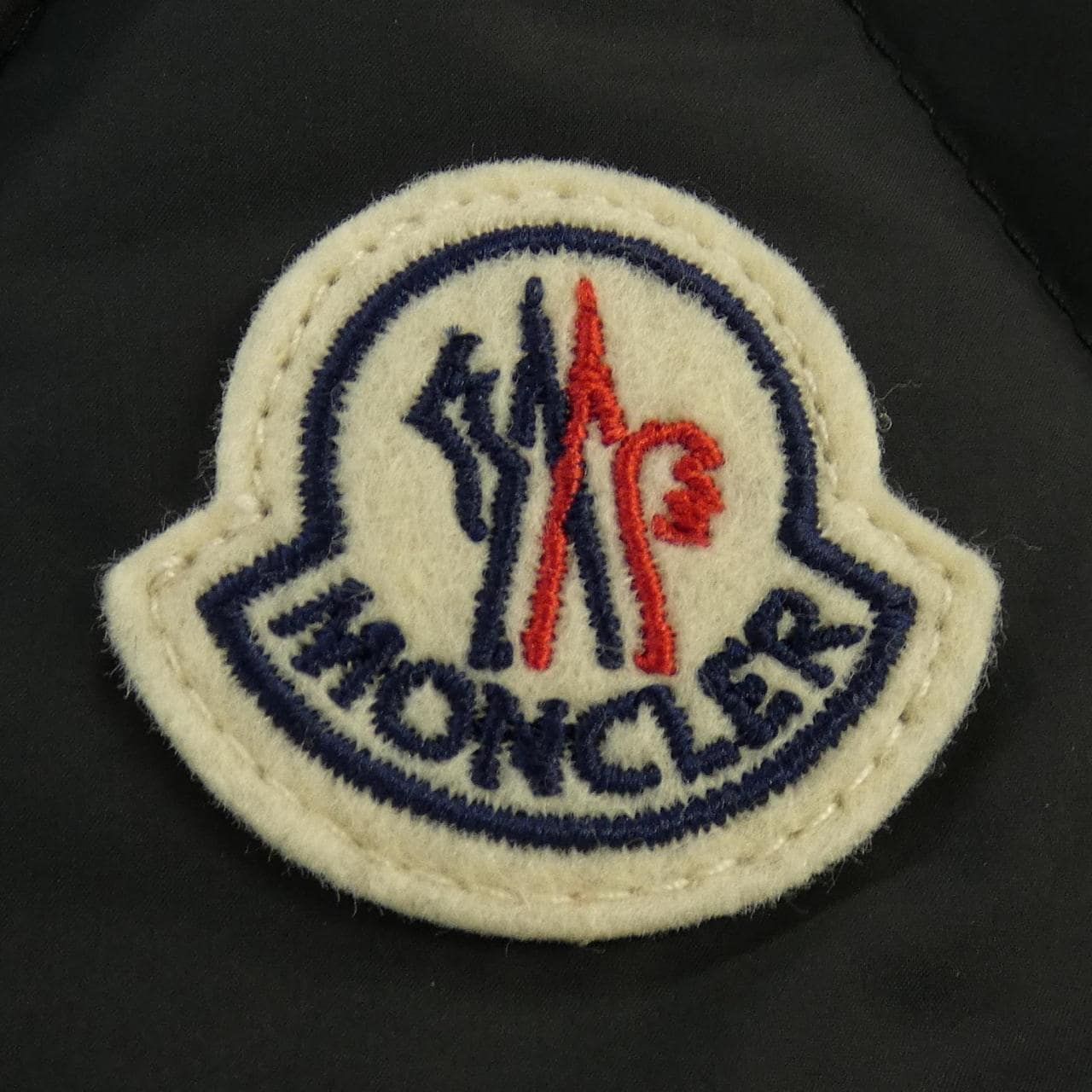 【新品】モンクレール MONCLER ダウンベスト