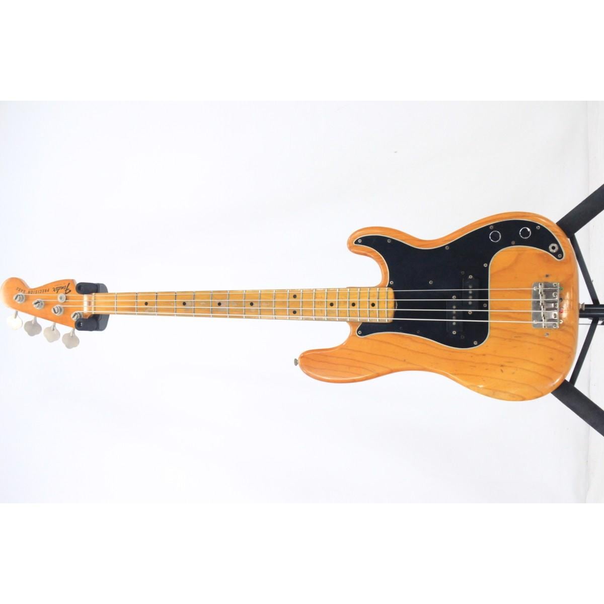 FENDER  PRECISION BASS