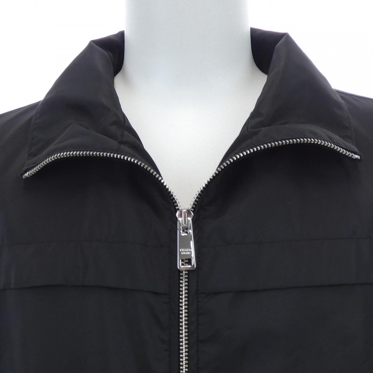 プラダ PRADA トライアングルロゴ SGN998 R201 106O ジャケット