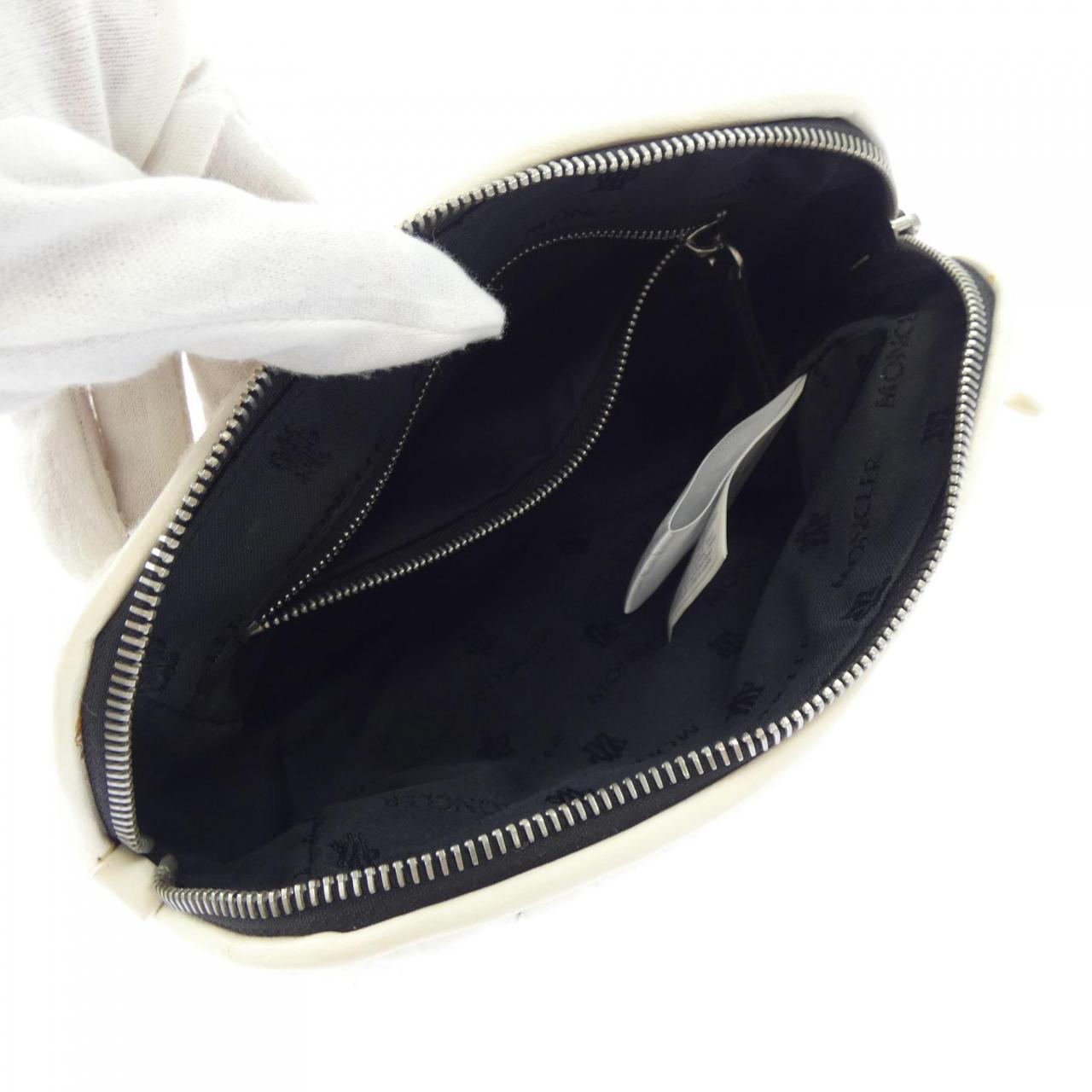 モンクレール MONCLER BEAUTY GRANDE POUCH