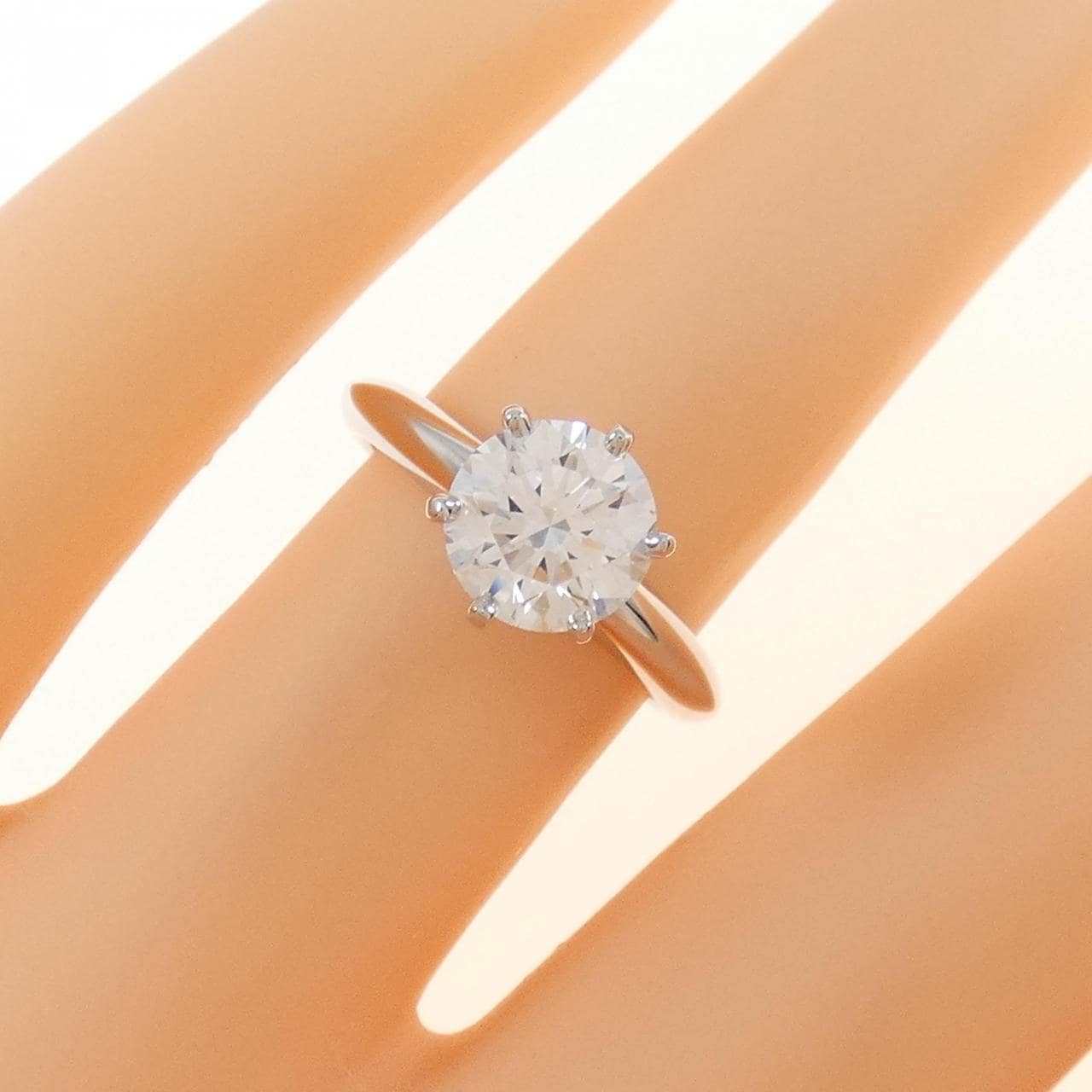 TIFFANY Classic Solitaire Ring 1.32CT