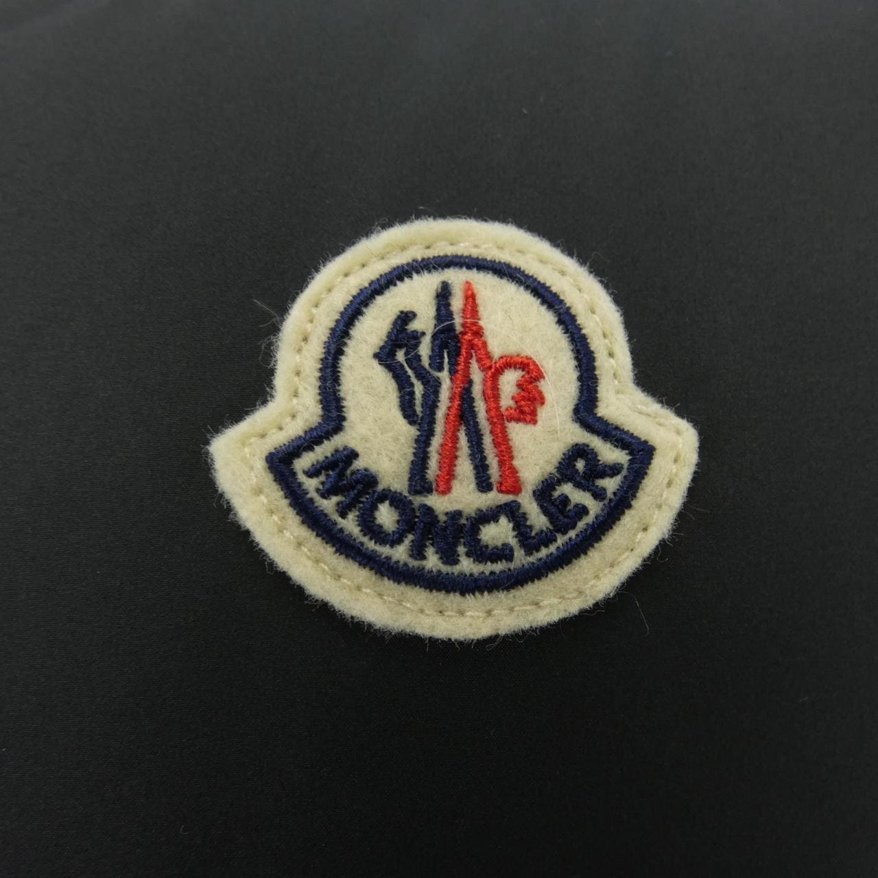 【新品】モンクレール MONCLER ダウンベスト