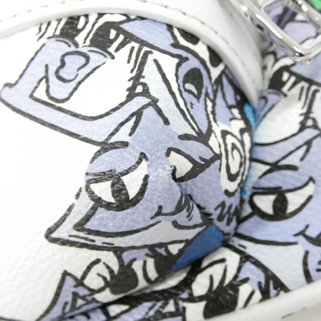 ルイヴィトン モノグラム コミック バムバッグ マルチポケット M21853 ショルダーバッグ