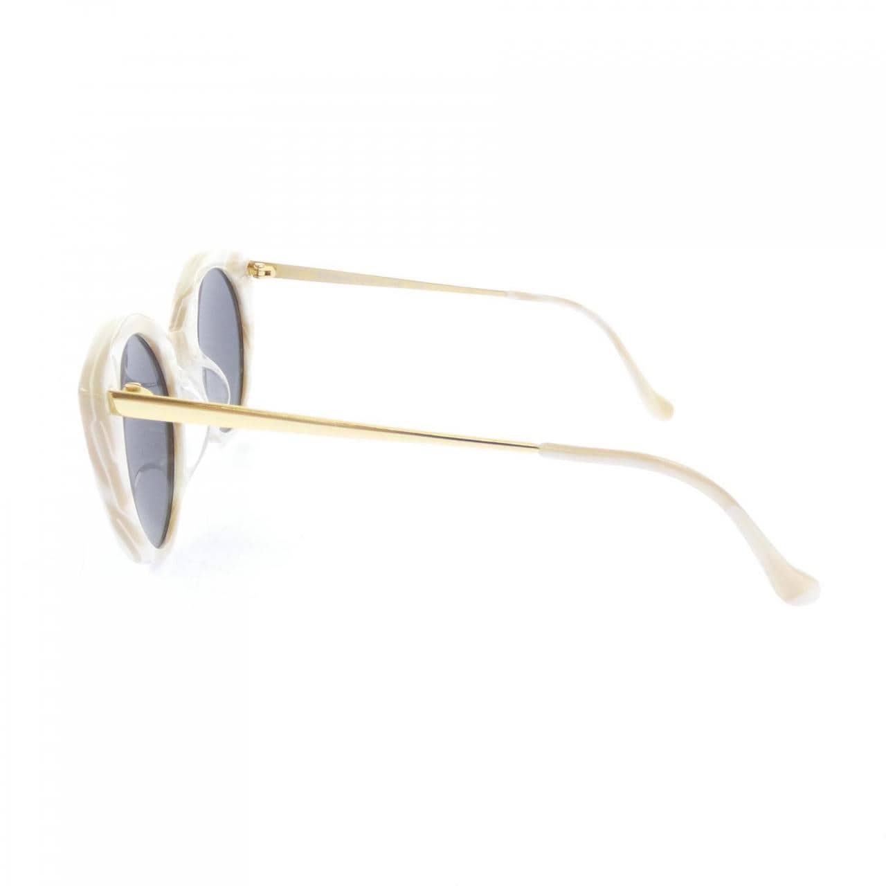 ILLESTEVA SUNGLASSES