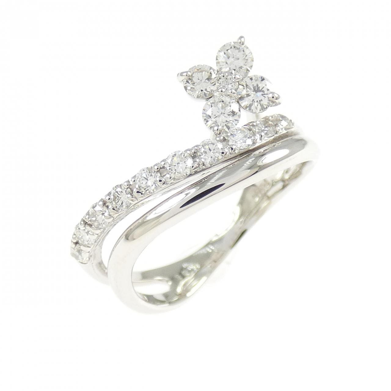 PT900 フラワー ダイヤモンド リング 0.38CT