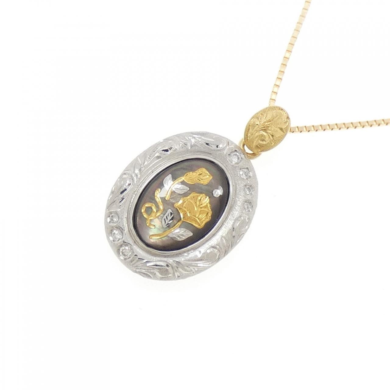 PT900/K18YG フラワー マザーオブパール ネックレス