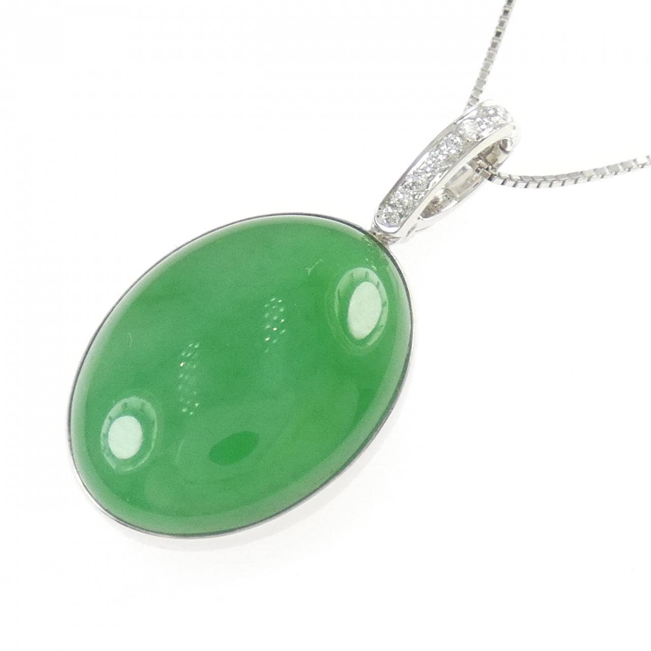 K18WG ヒスイ ネックレス 19.28CT