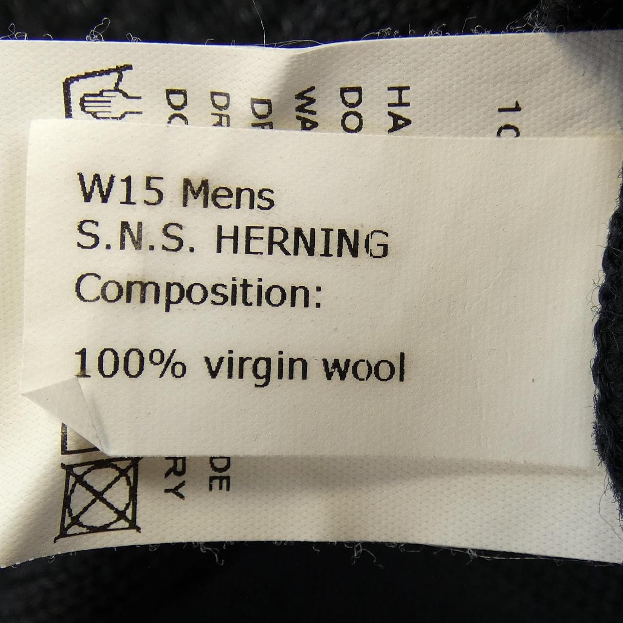 エスエヌエスハーニング S.N.S.HERNING ニット