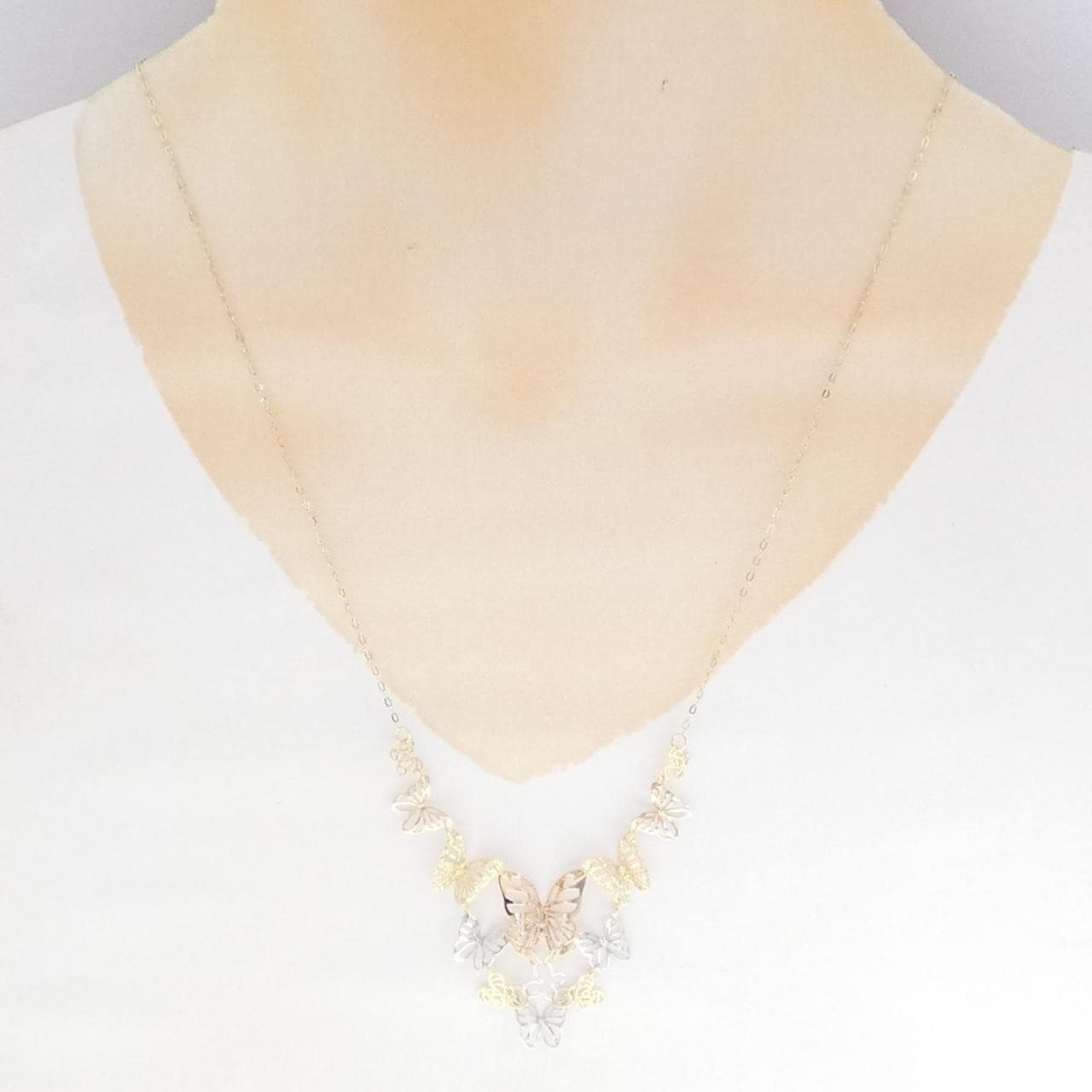 K18スリーカラー バタフライ ネックレス