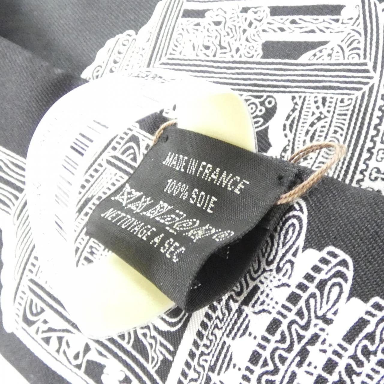 【未使用品】エルメス MERVEILLEUSES LANTERNES ツイリー 063081S スカーフ