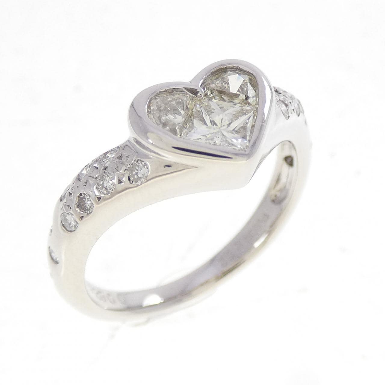 PT900 ハート ダイヤモンド リング 0.626CT