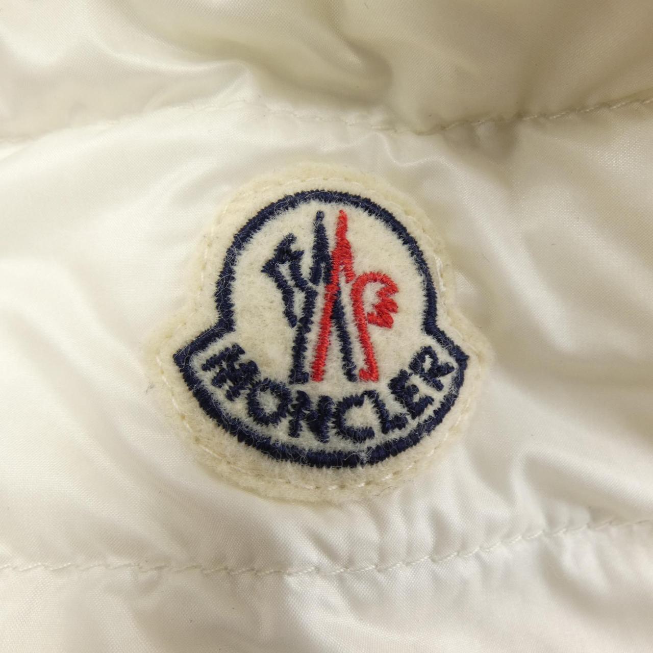 モンクレール MONCLER ダウンジャケット