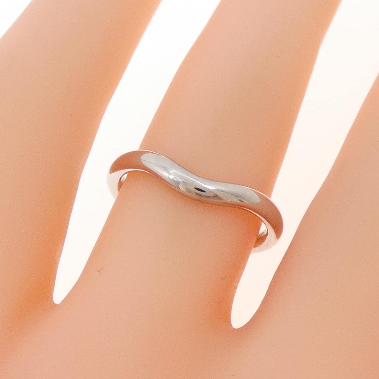 ティファニー カーブド リング