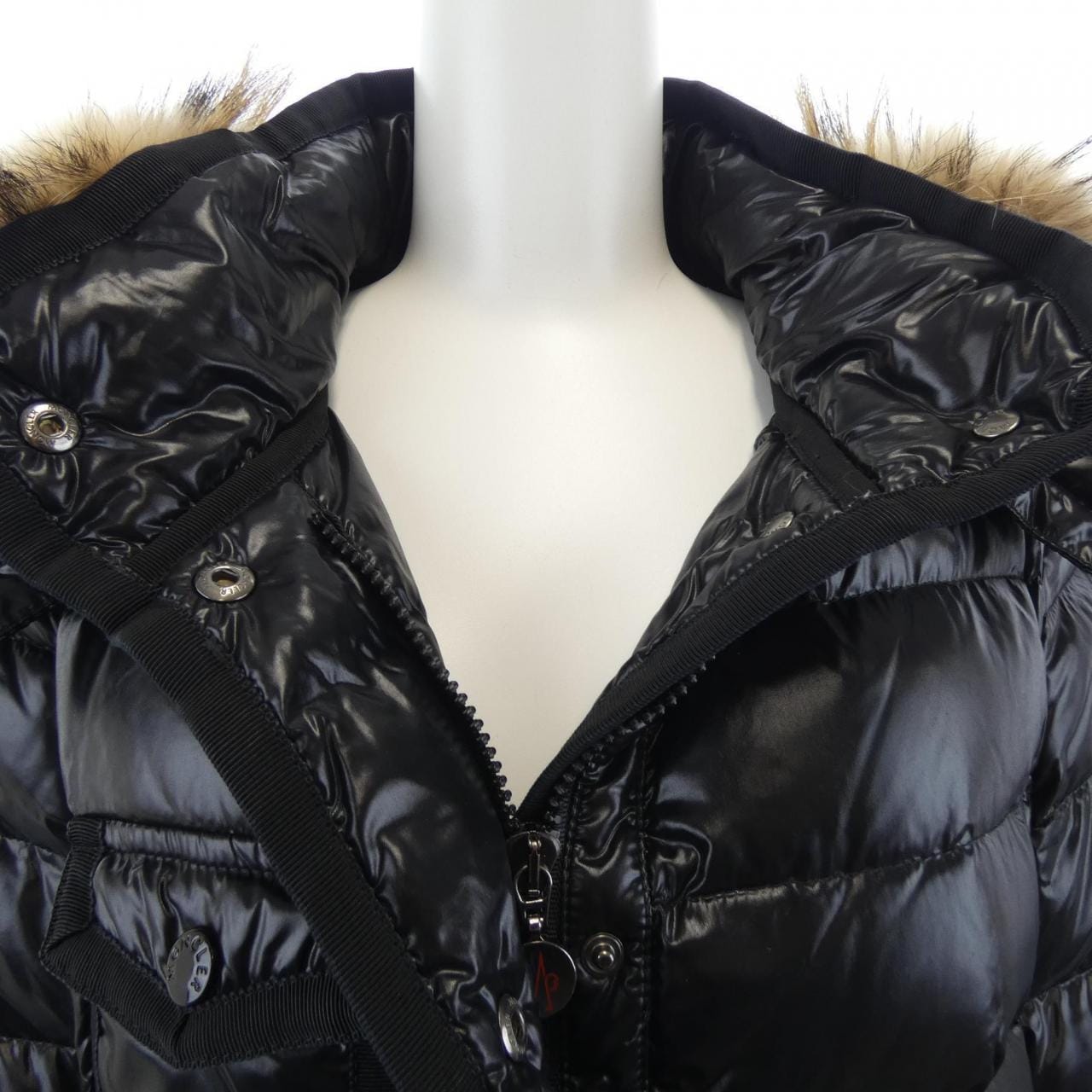 モンクレール MONCLER ARMOISE ダウンジャケット