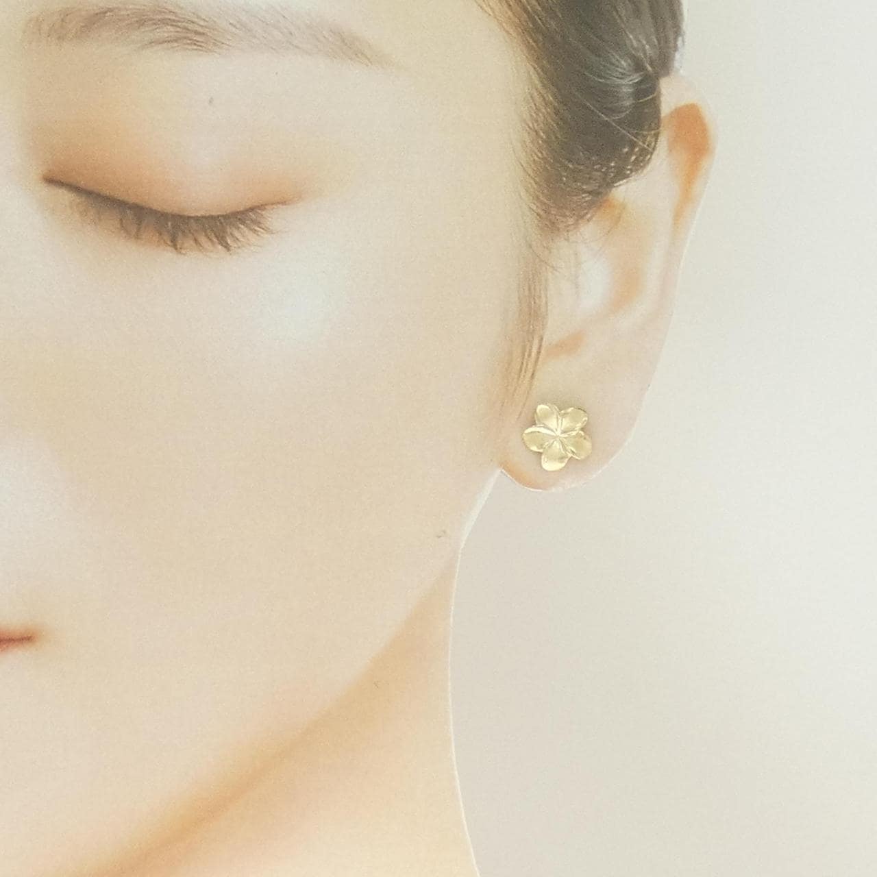 14KYG フラワー ピアス
