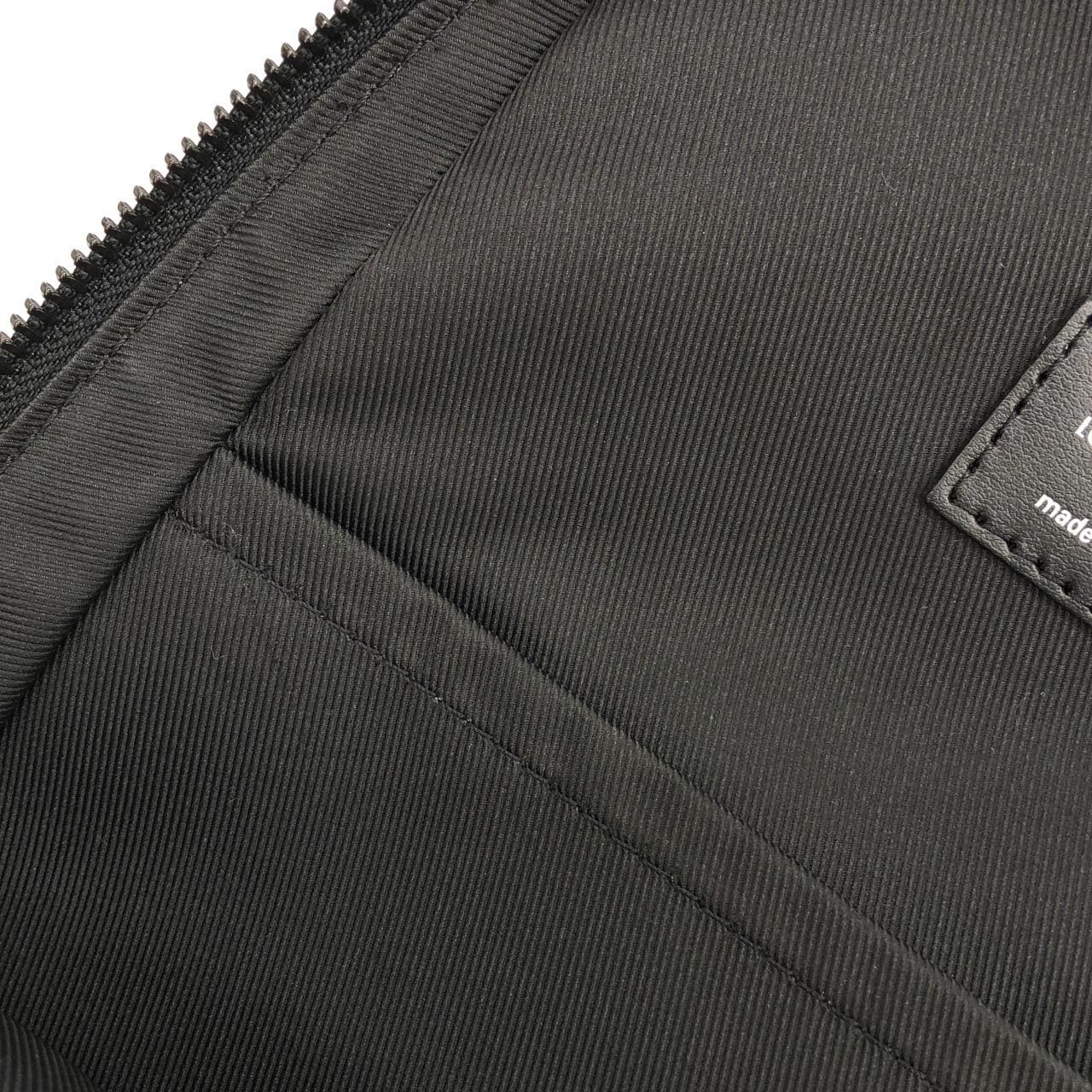 ルイヴィトン モノグラム マカサー アヴェニュー スリングバッグ M45897 ショルダーバッグ