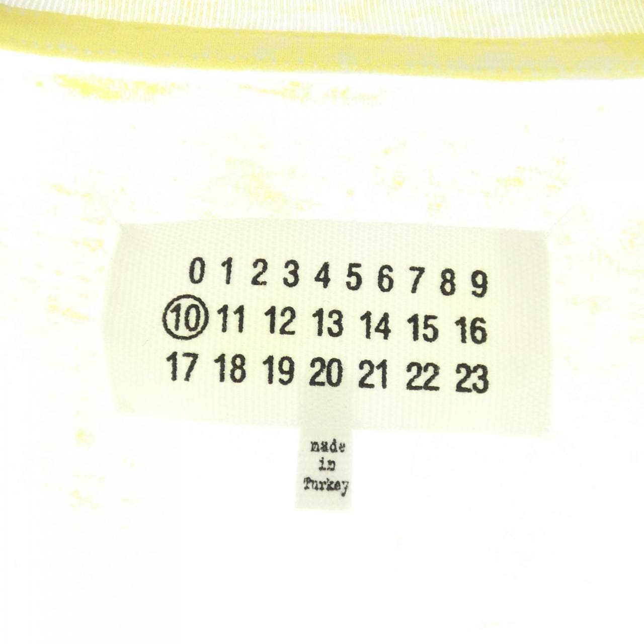 メゾンマルジェラ Maison Margiela Tシャツ